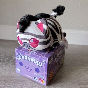 BRAND NEW Aphmau Meemeow Limited Edition Safari Plush (Zebra)